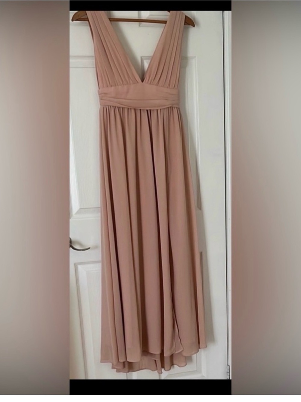 Lulu's Blush V-Neck Pleated Maxi Dress